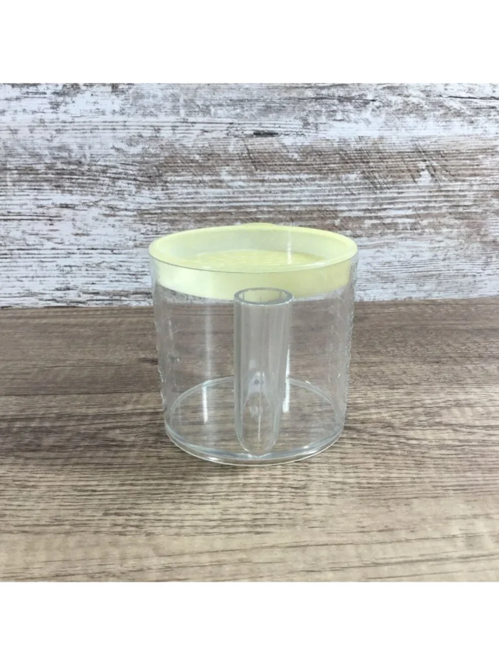 Vintage Fat Separator Plastic Measuring Cup For Gravy & Soups with Strainer Lid